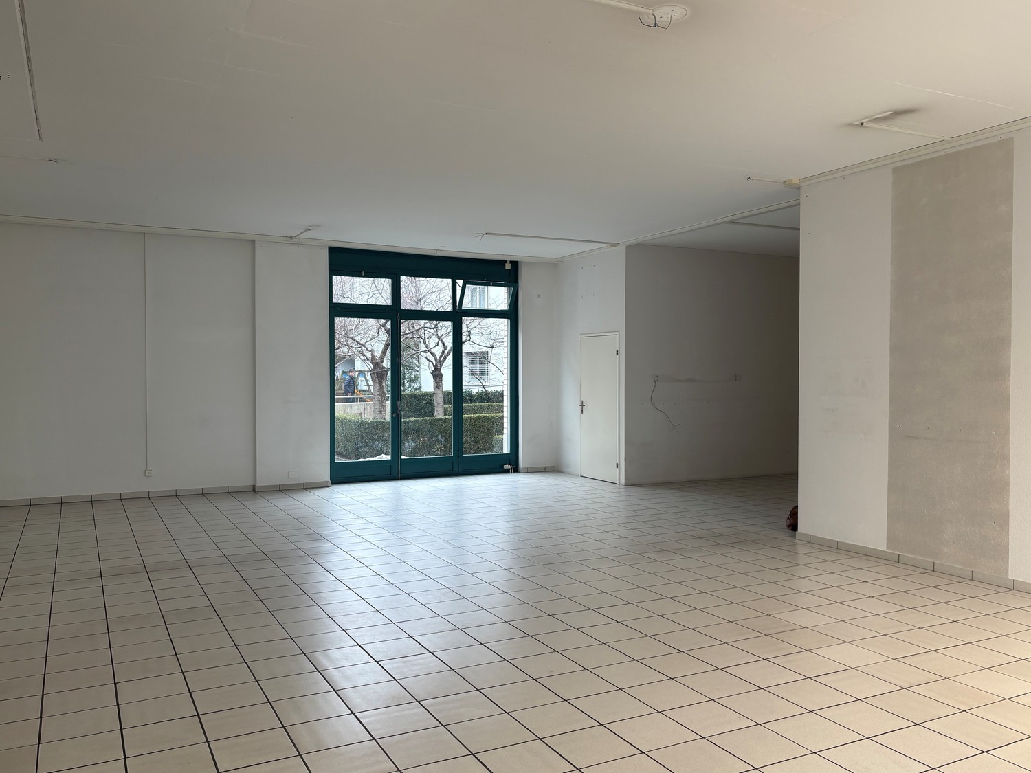 negozio di 120m², foto 4 di 6