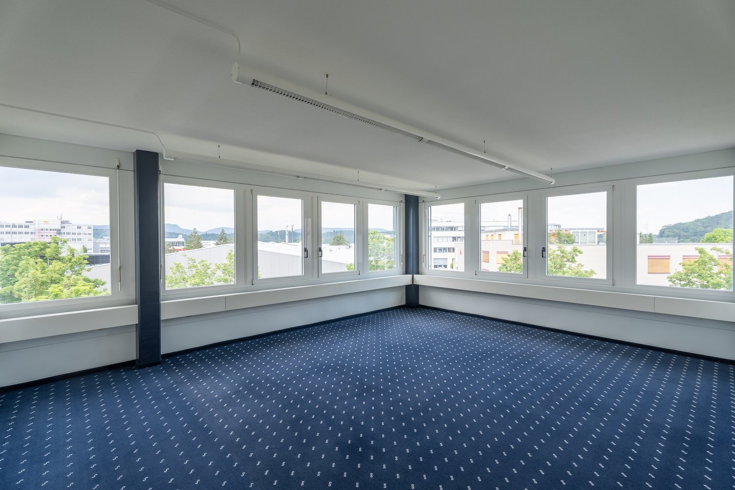 22m² office