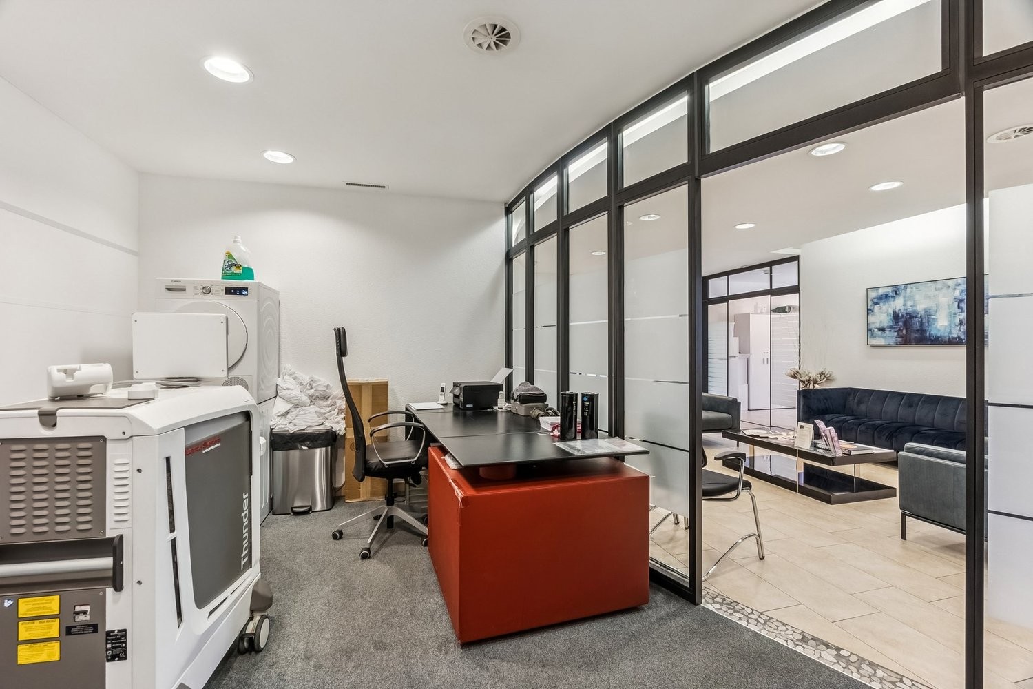 157m² office