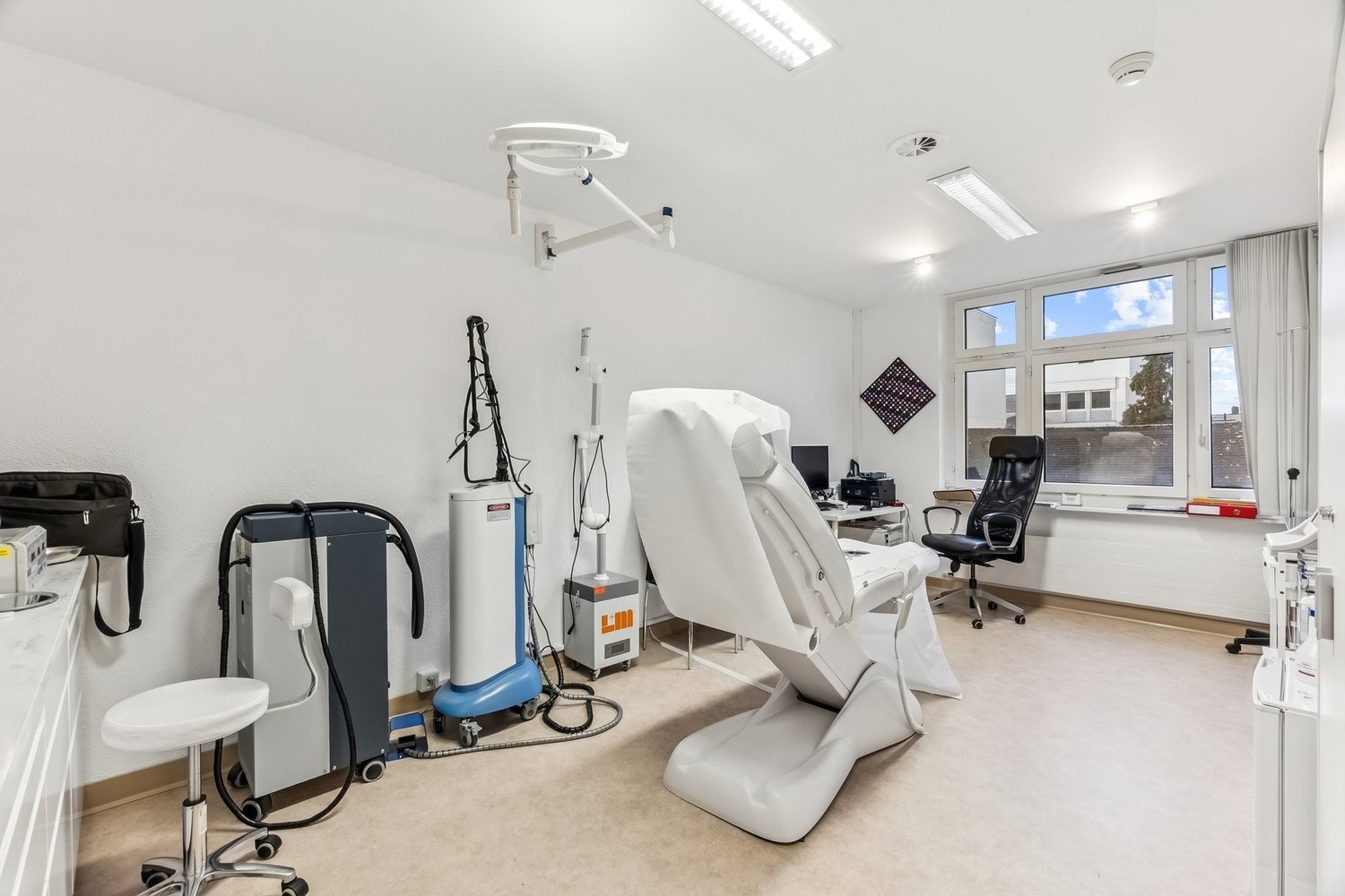 157m² office