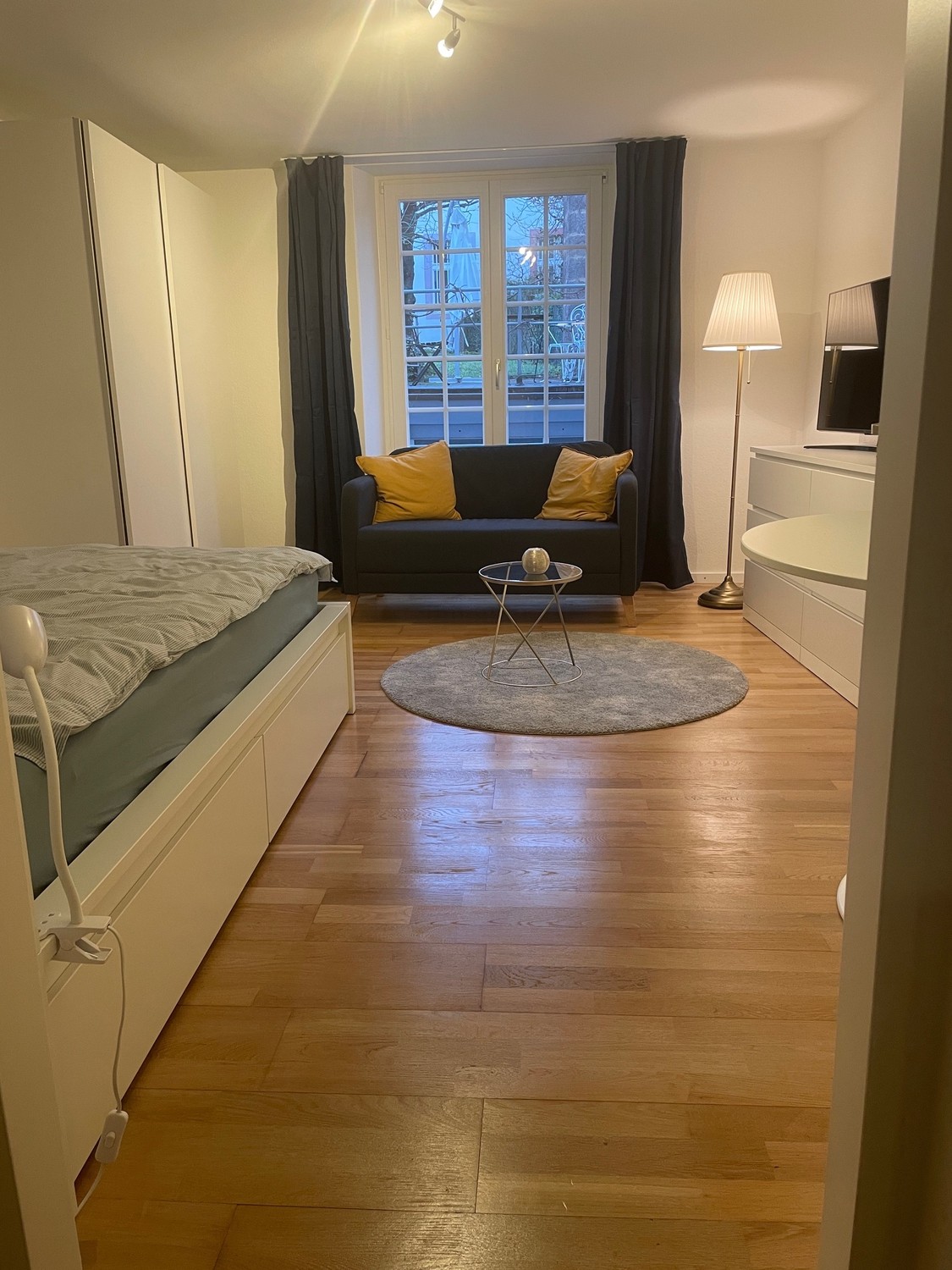 1 room apartment, Foto 1 von 10