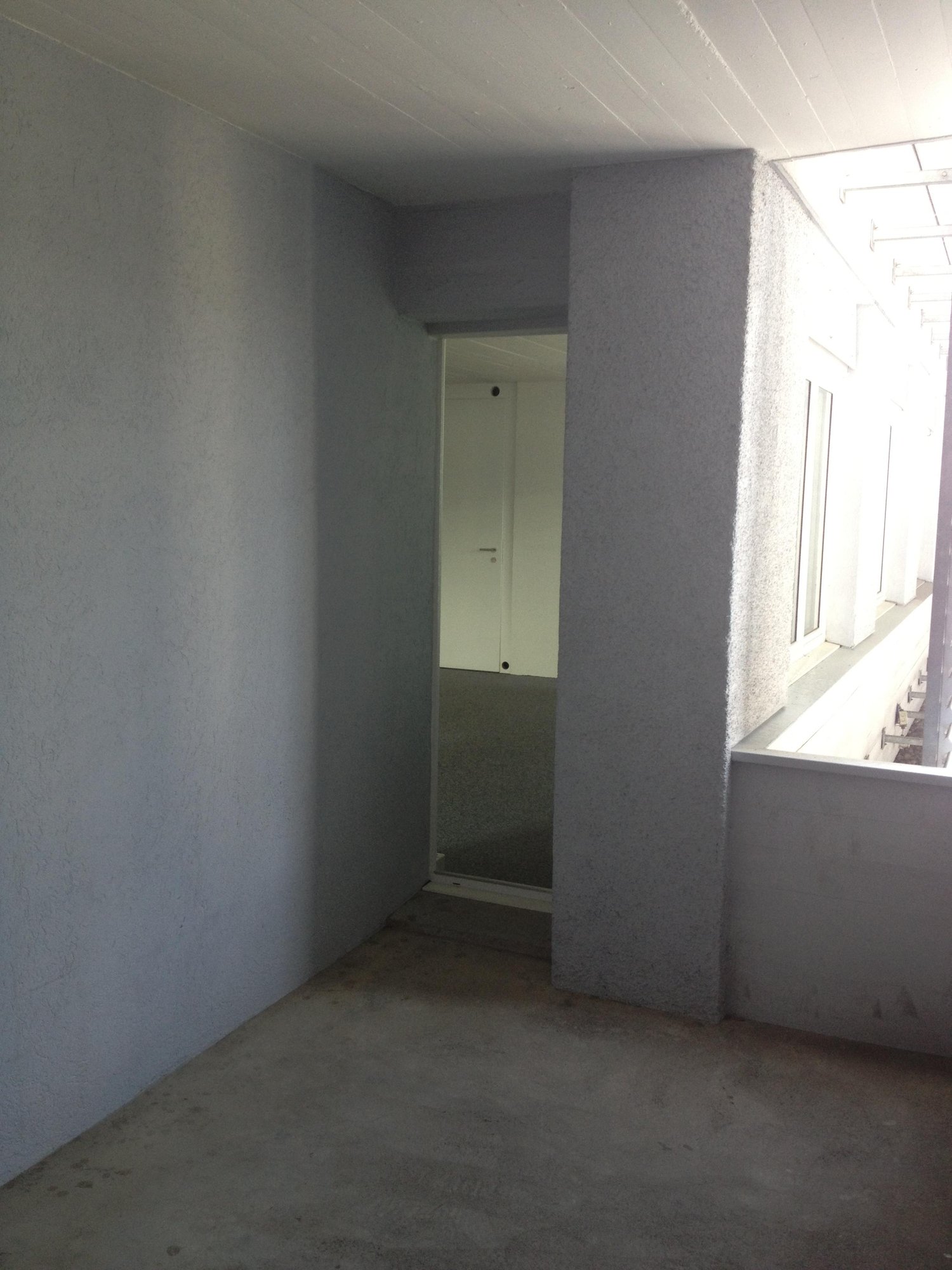 99m² office