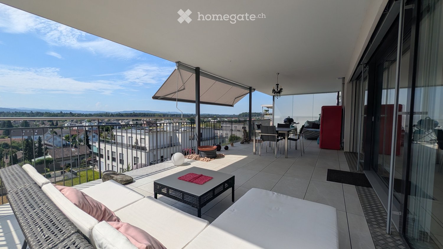 6 rooms apartment