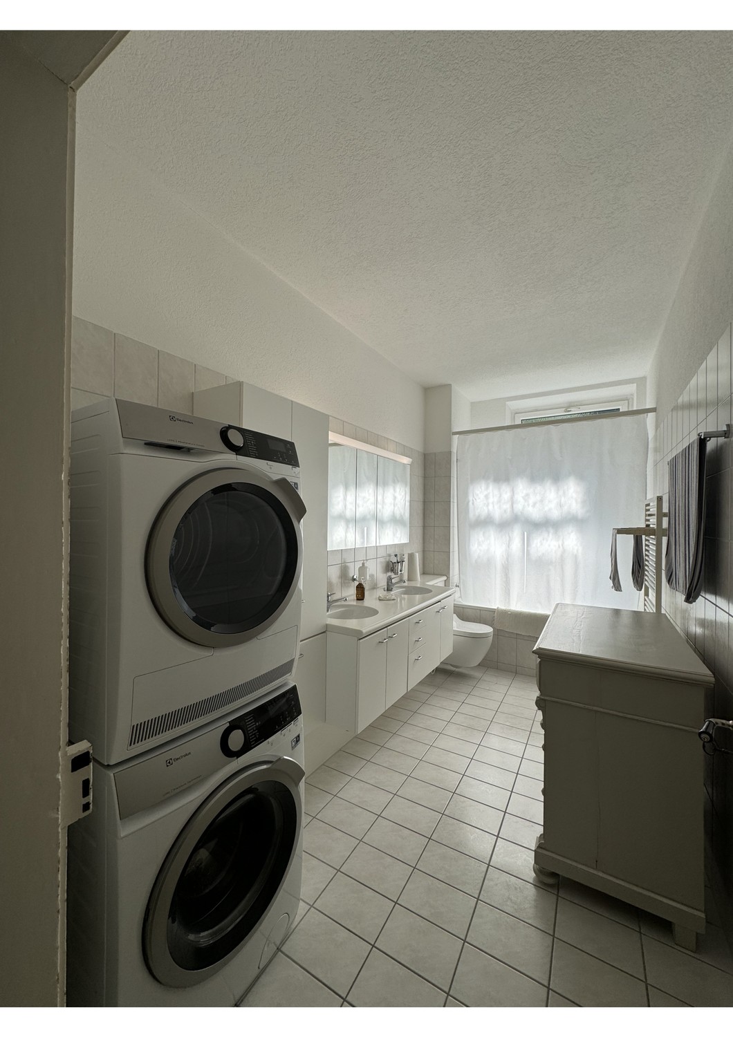 Room in a shared flat, Foto 3 von 4