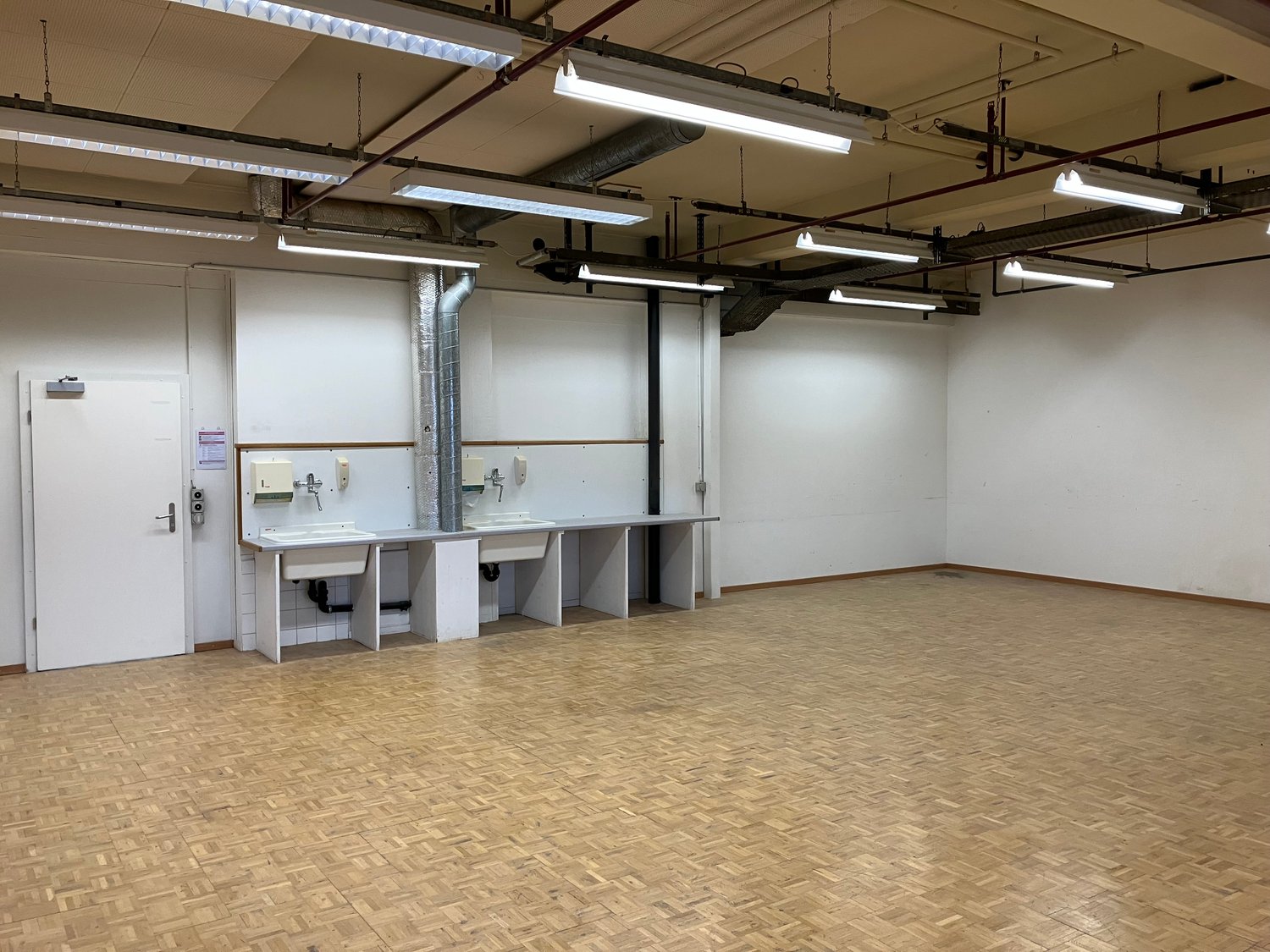 Commercial, Foto 4 von 10