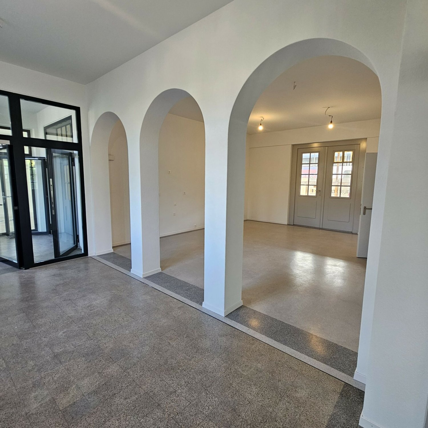 72m² bakery, photo 1 of 7