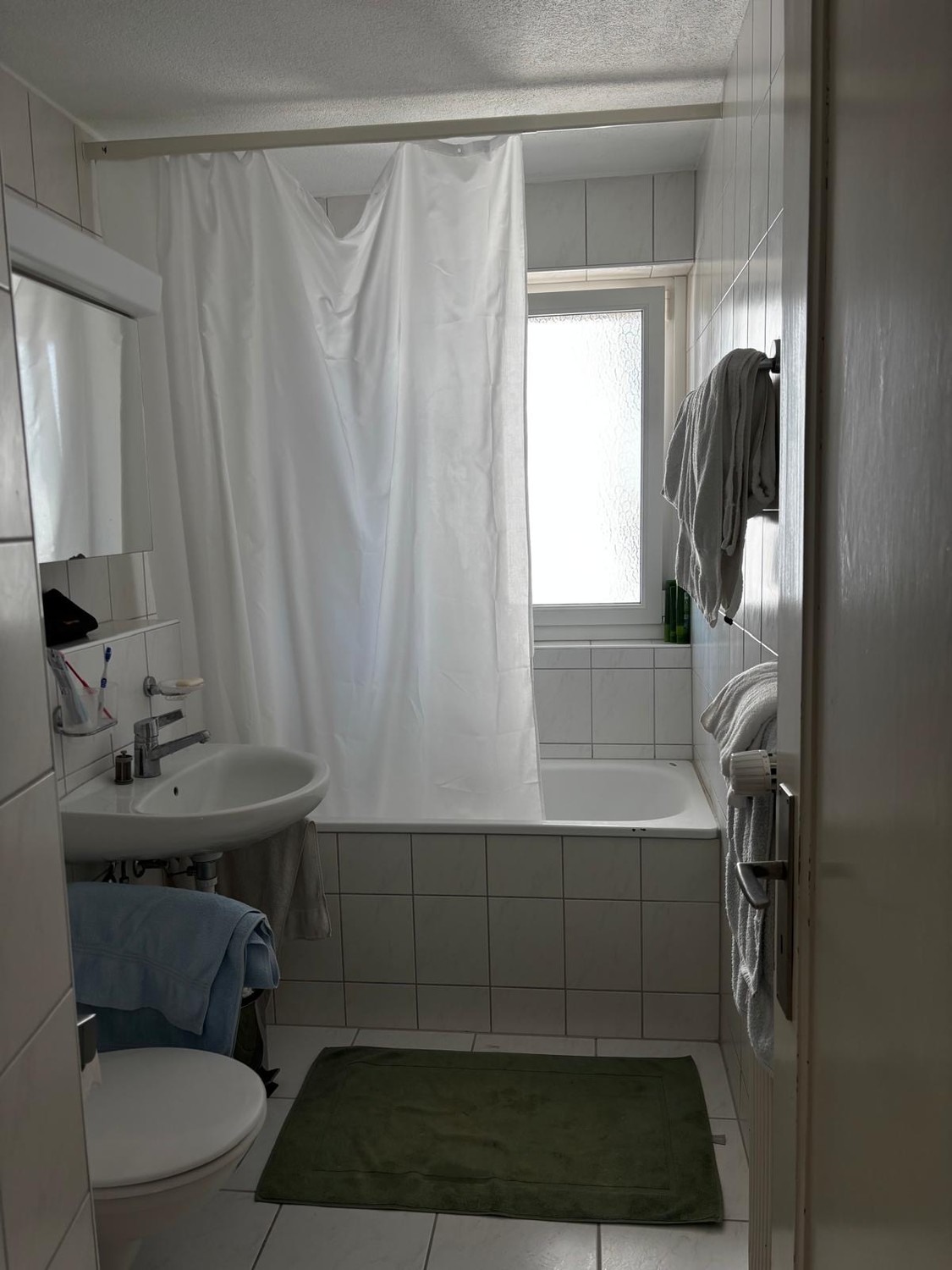 Room in a shared flat, photo 4 sur 6