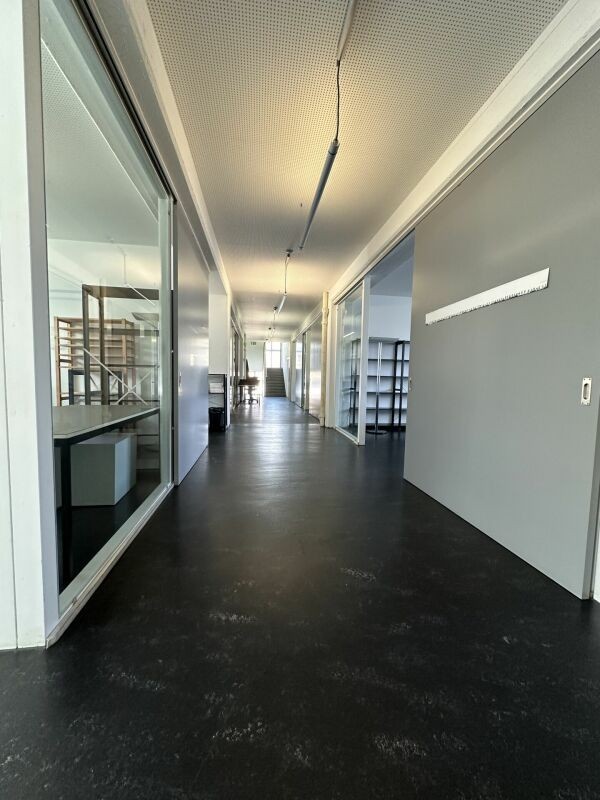 318m² office, Foto 4 von 5