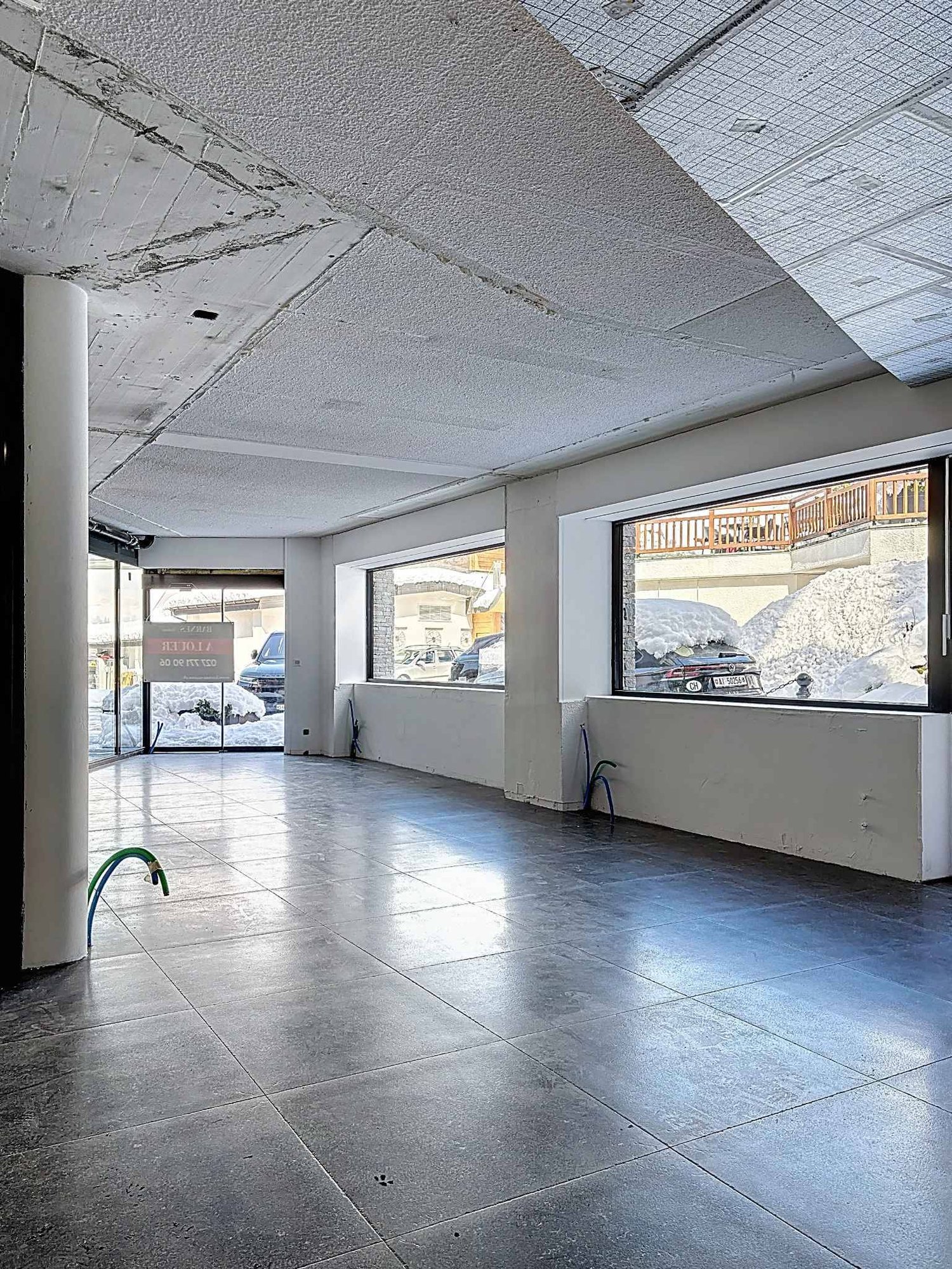 124m² shopping centre, Foto 1 von 4