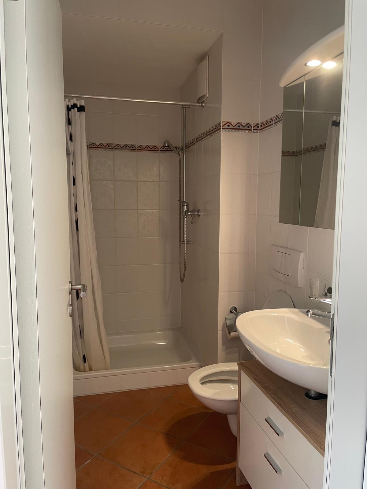 1 room apartment, Foto 1 von 10