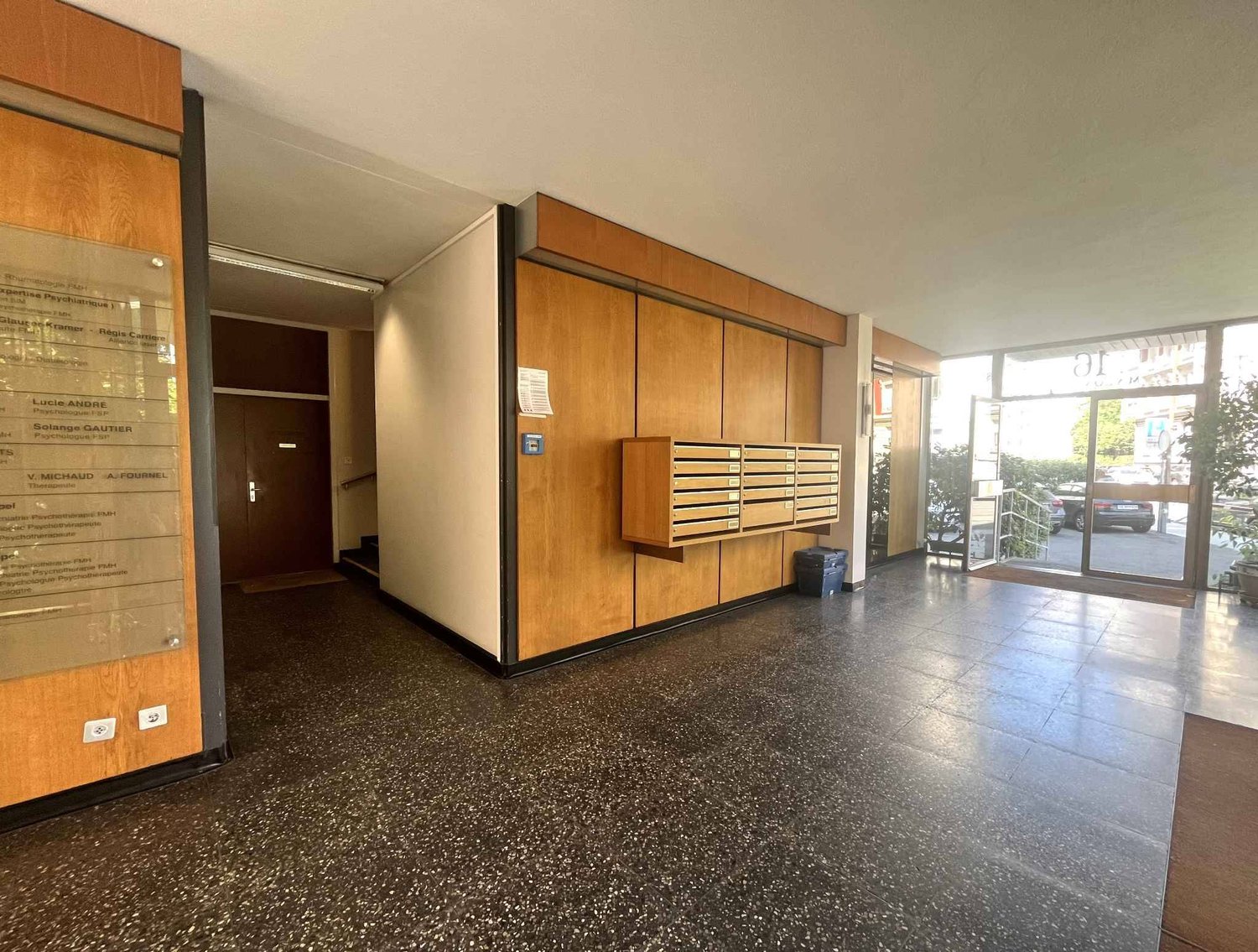 39m² office