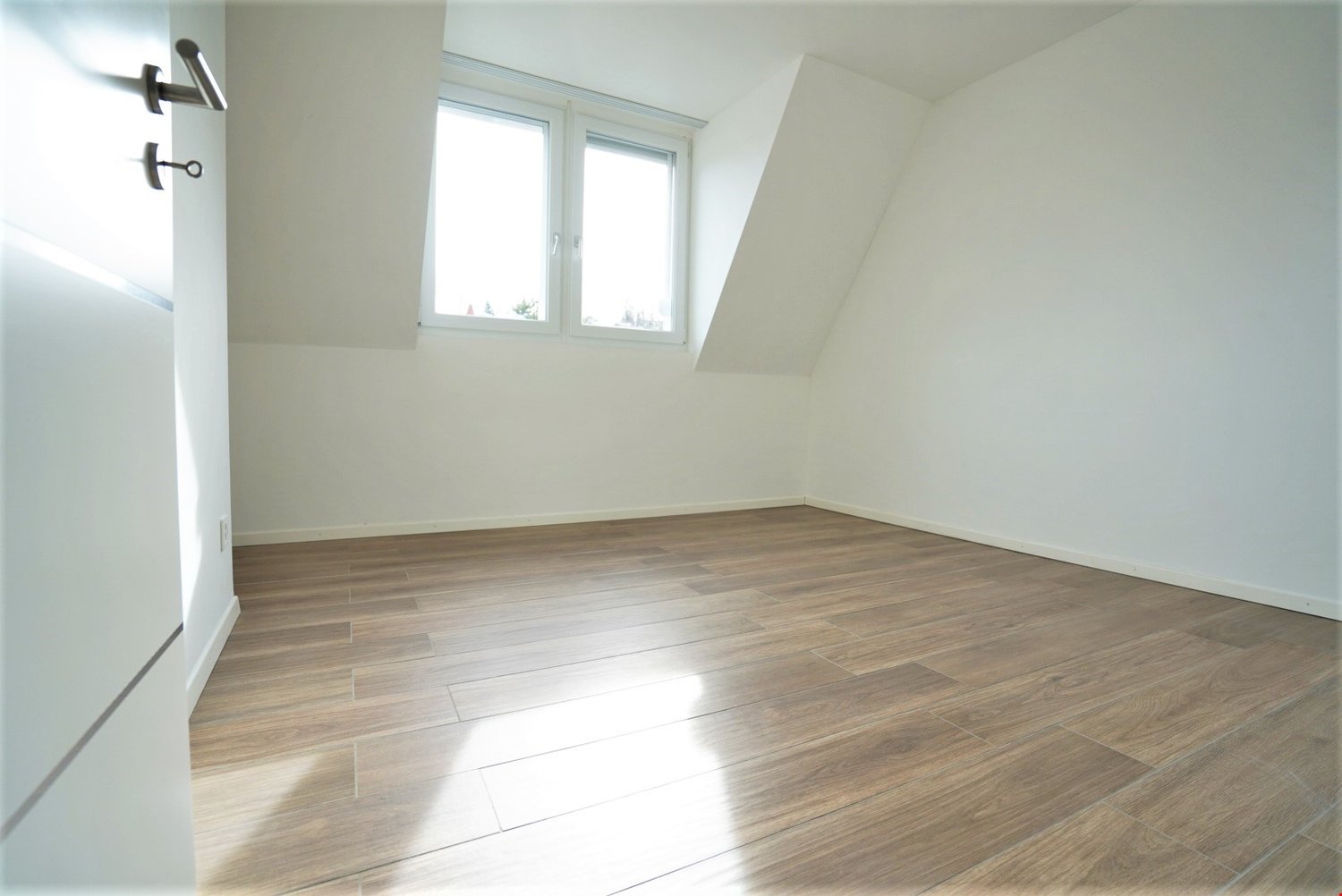 4 ½ rooms roof flat, Foto 4 von 7