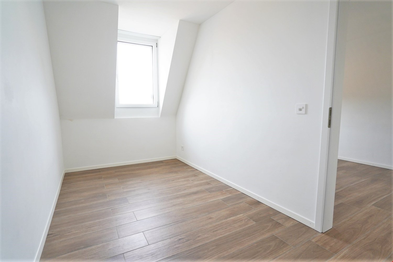 4 ½ rooms roof flat, Foto 6 von 7