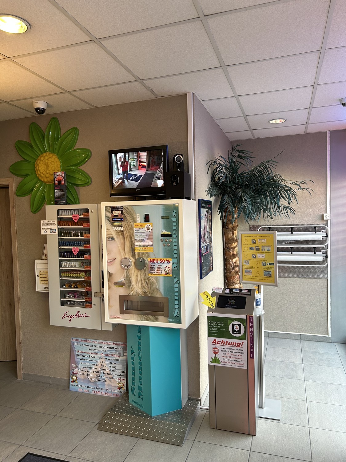 110m² commercial