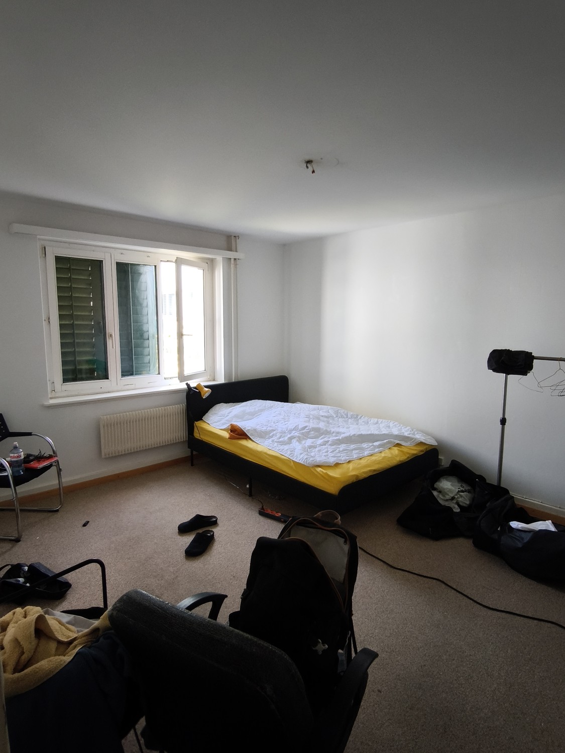 Chambre dans un appartement partagé
