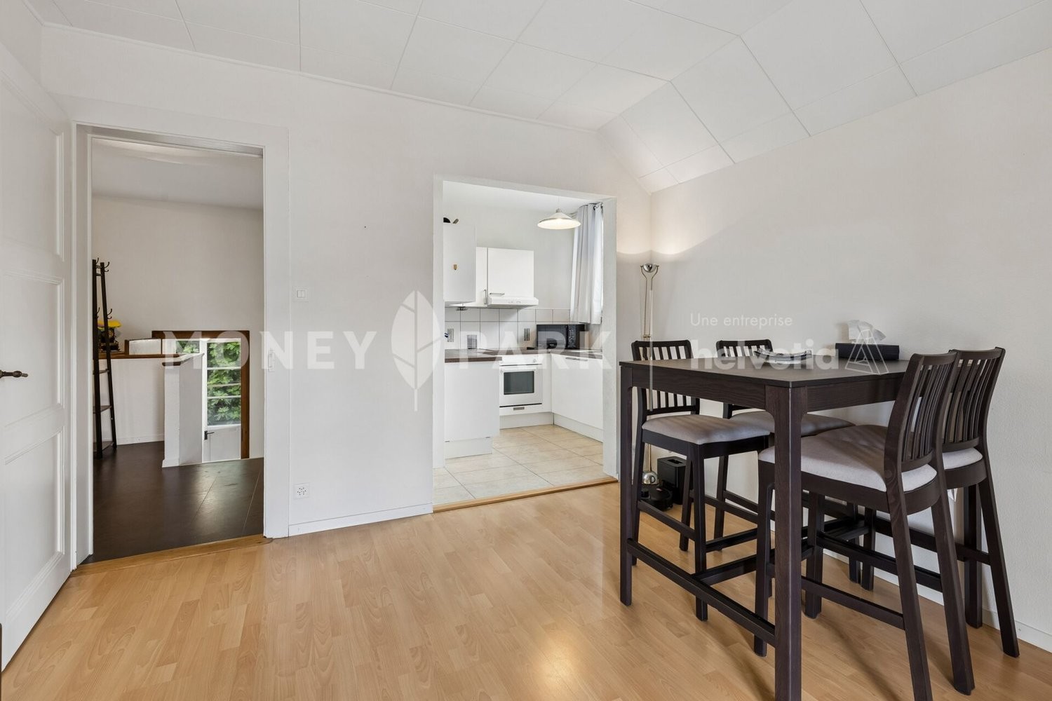 8 Zimmer Einfamilienhaus, Foto 8 von 10