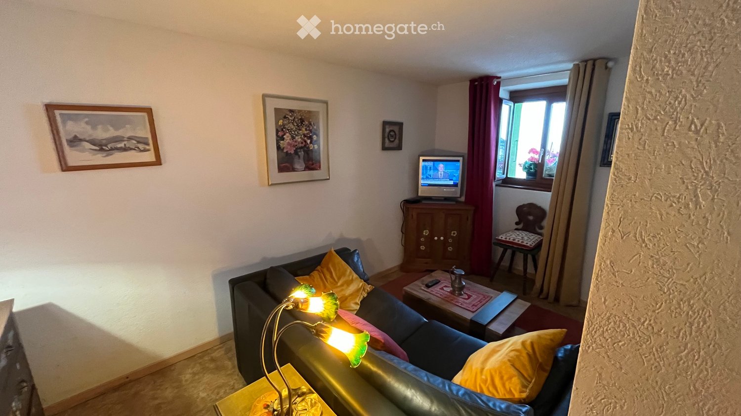 2-Zimmer-Wohnung
Zu vermieten zur Jahresmiete in Isérables, 2-Zimmer-Wohnung im Dorfzentrum.
Chf 700./ monatlich + Nebenkosten
Anrufen unter 078 620 43 28, Foto 3 von 4