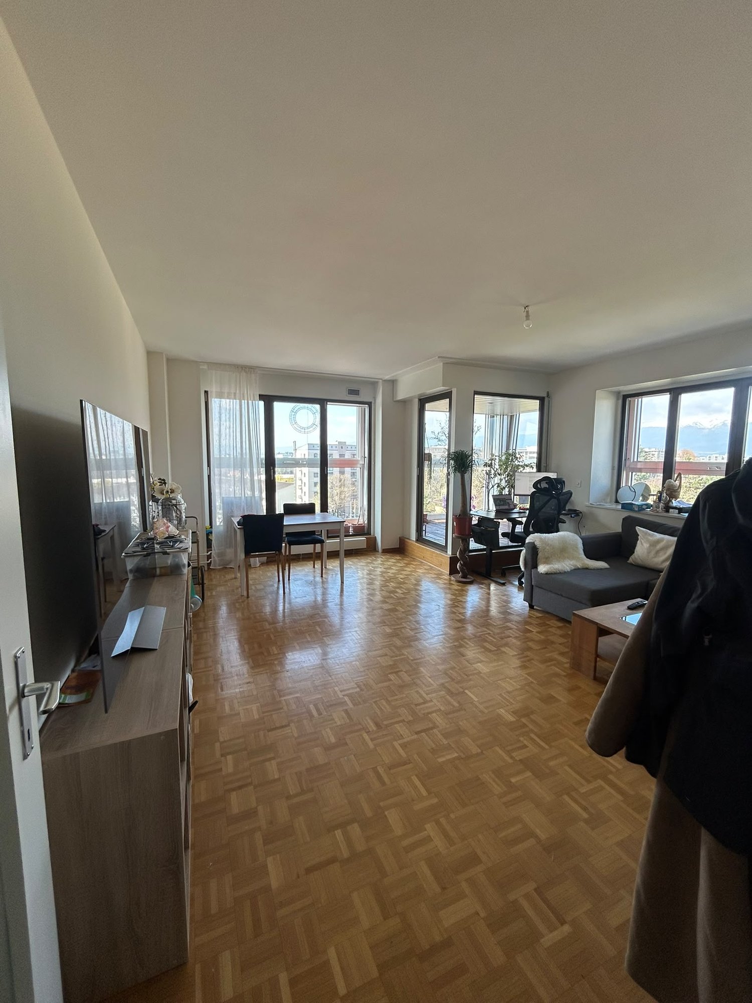 Zimmer in einer Wohngemeinschaft, Foto 3 von 3