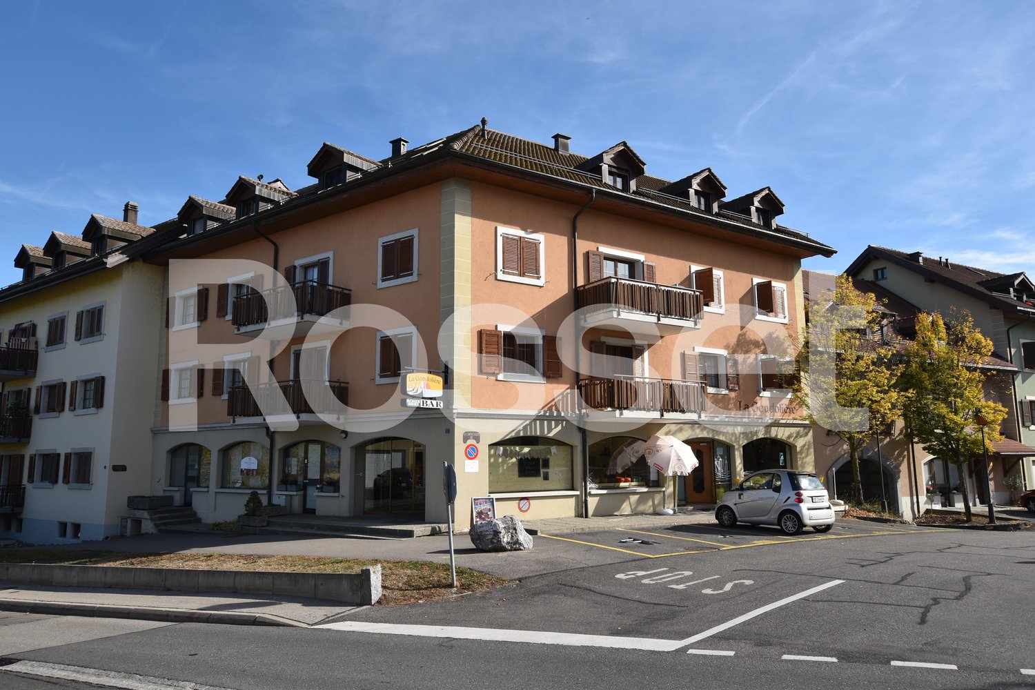 109m² arcade, photo 1 sur 7
