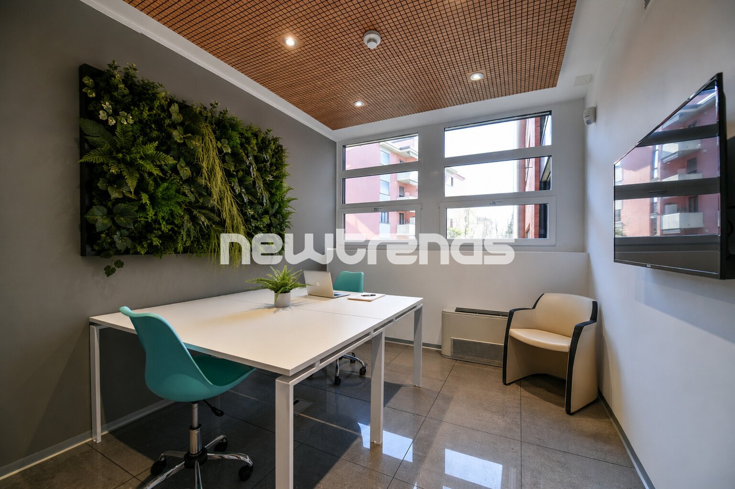 Bureau, photo 1 sur 6