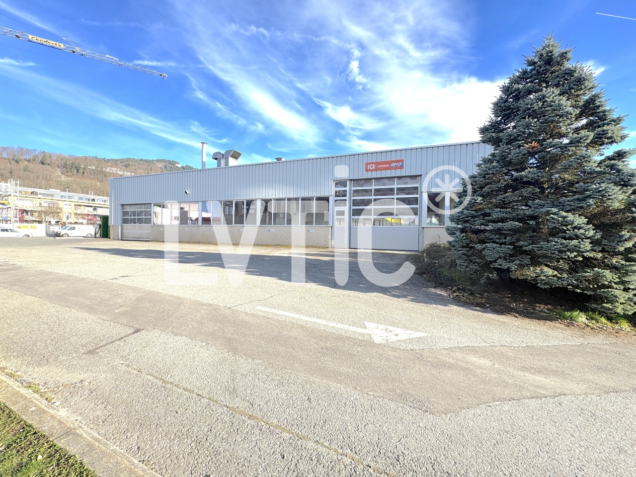 725m² industrial object