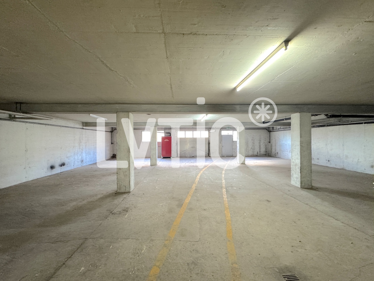 725m² industrial object
