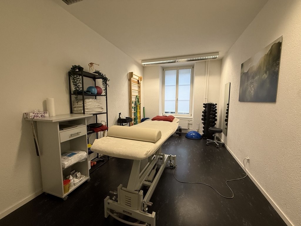120m² office