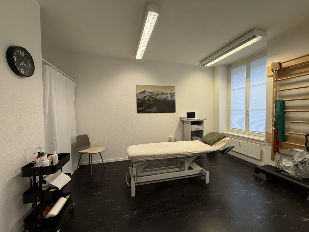 120m² office