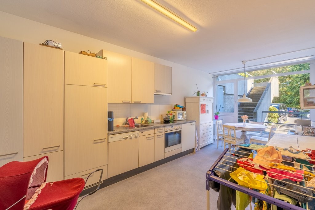65m² office
