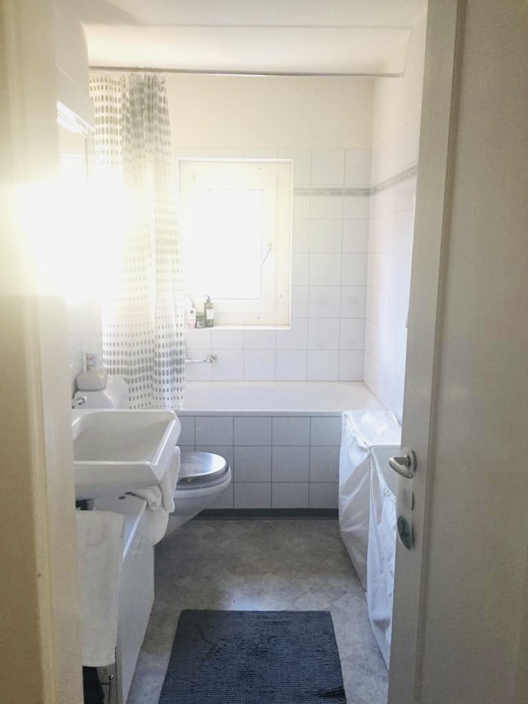 Chambre dans un appartement partagé