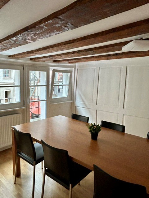 Chambre dans un appartement partagé