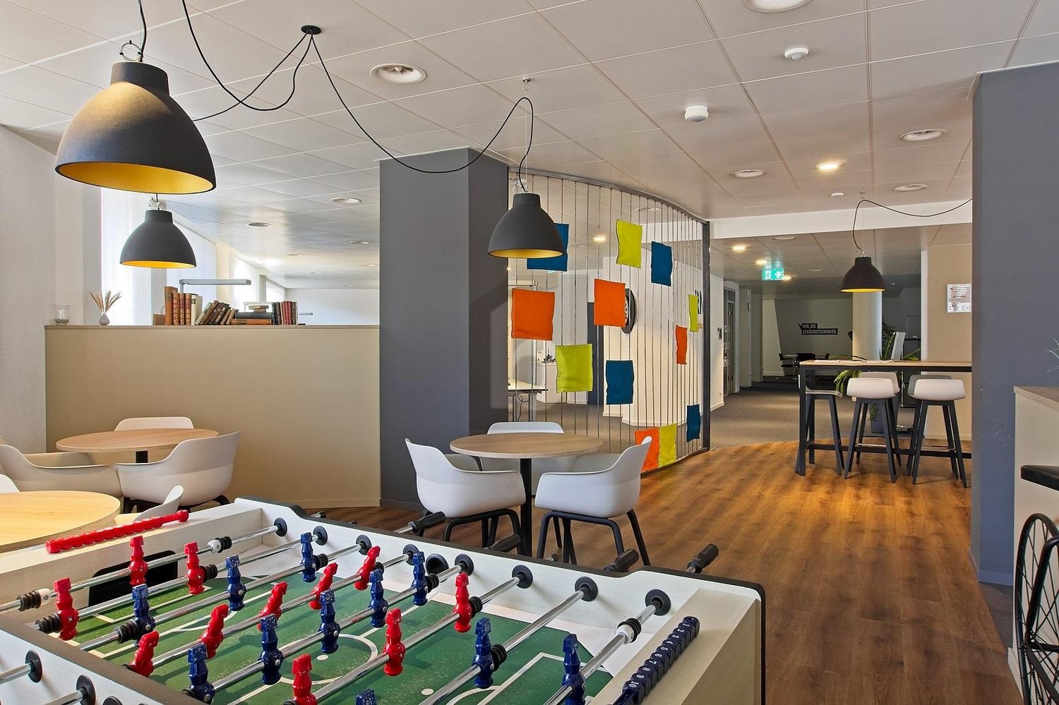 420m² office, photo 4 of 4