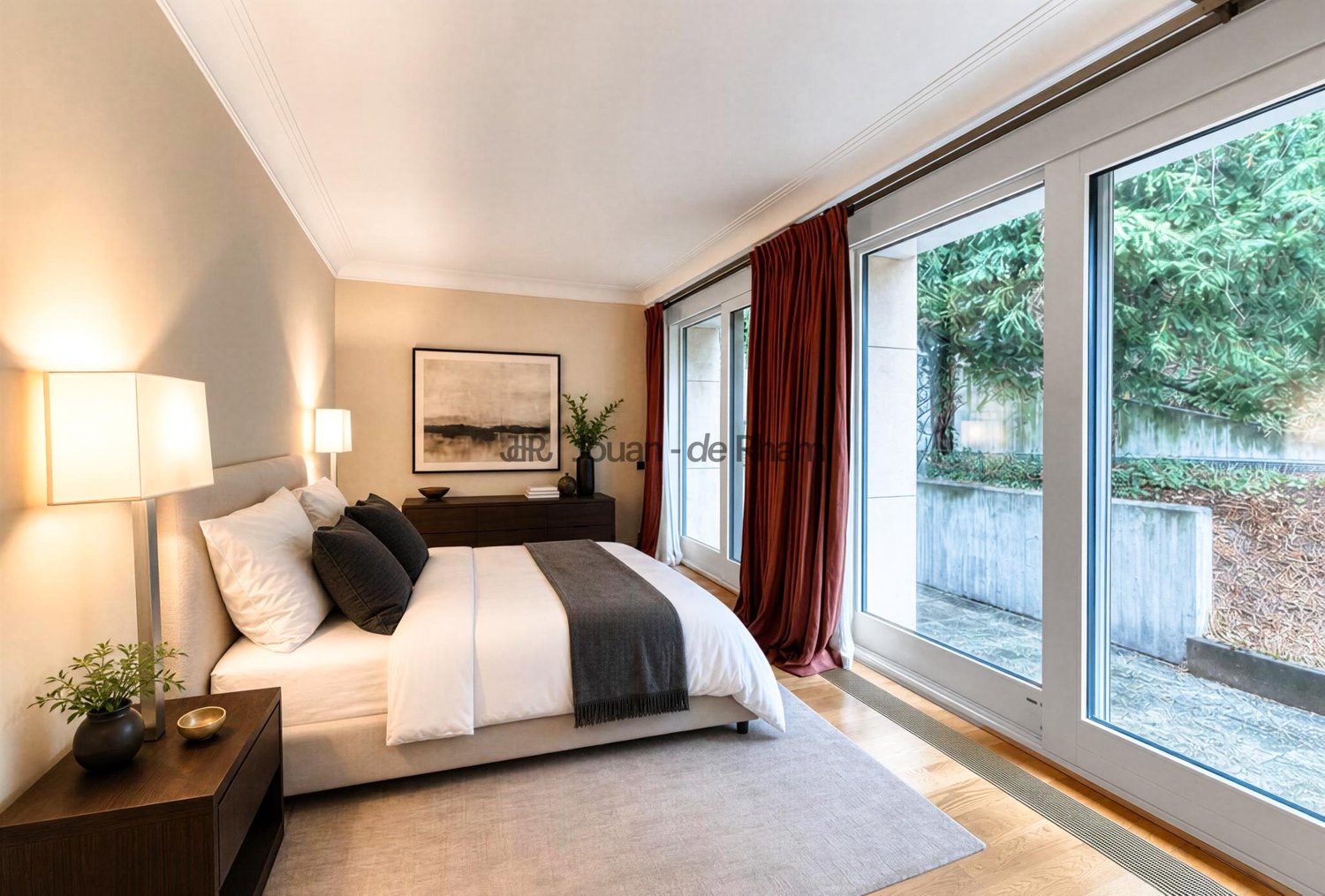 8-Zimmer-Wohnung