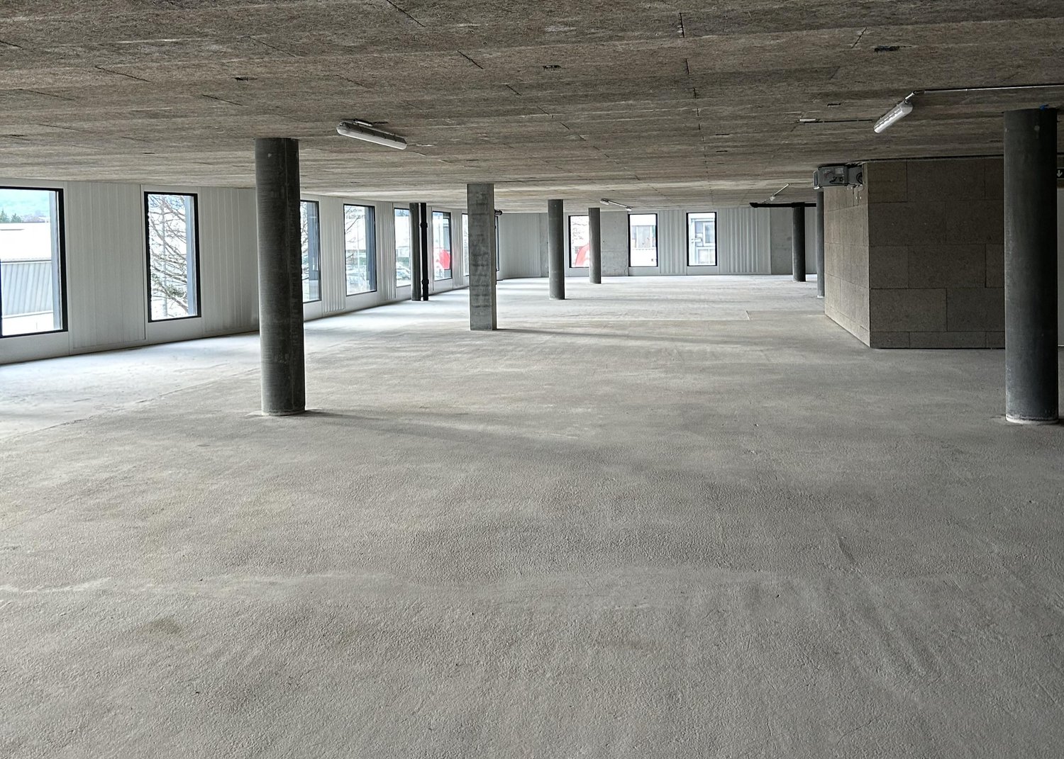 480m² office