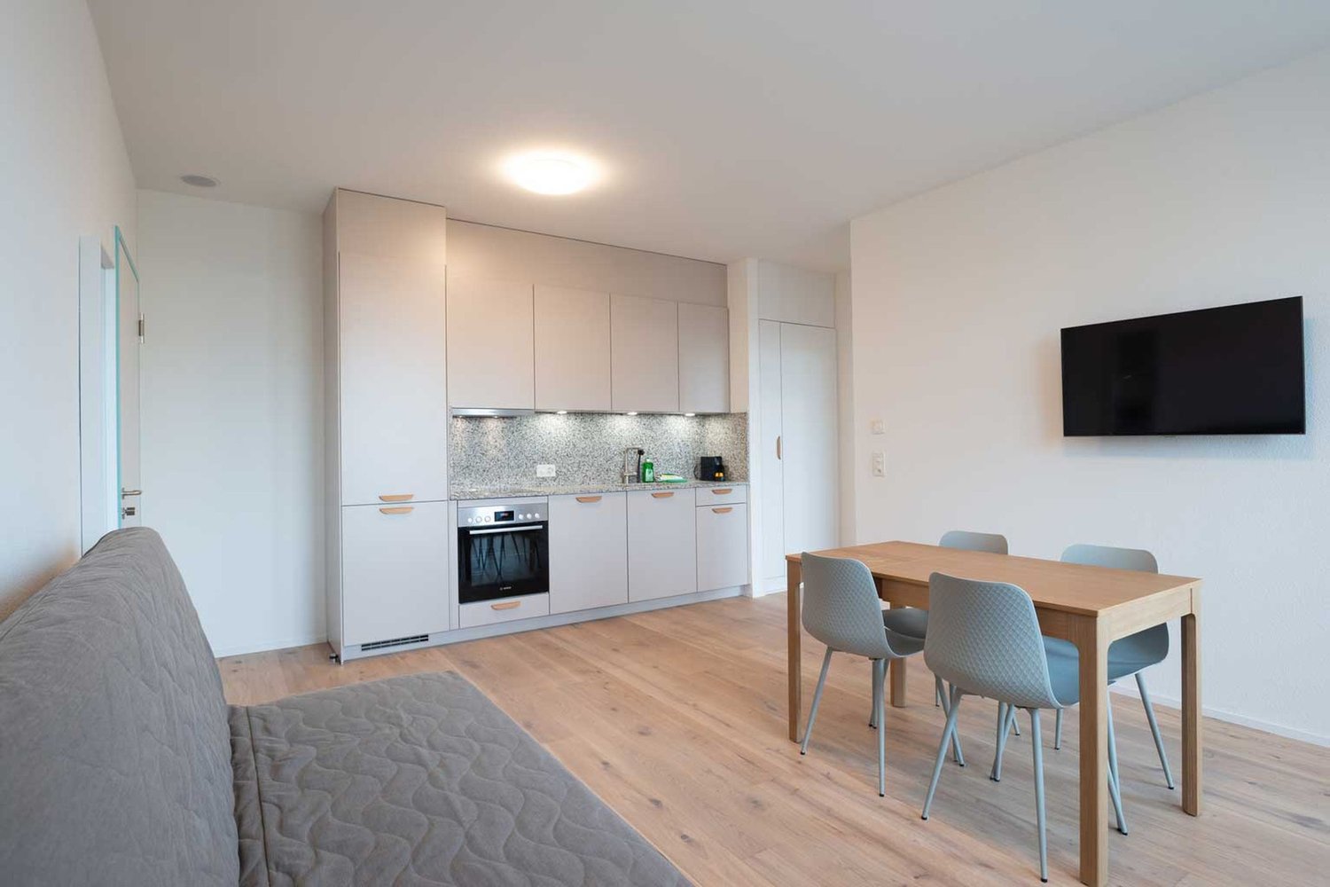 2 rooms furnished flat, Foto 2 von 10
