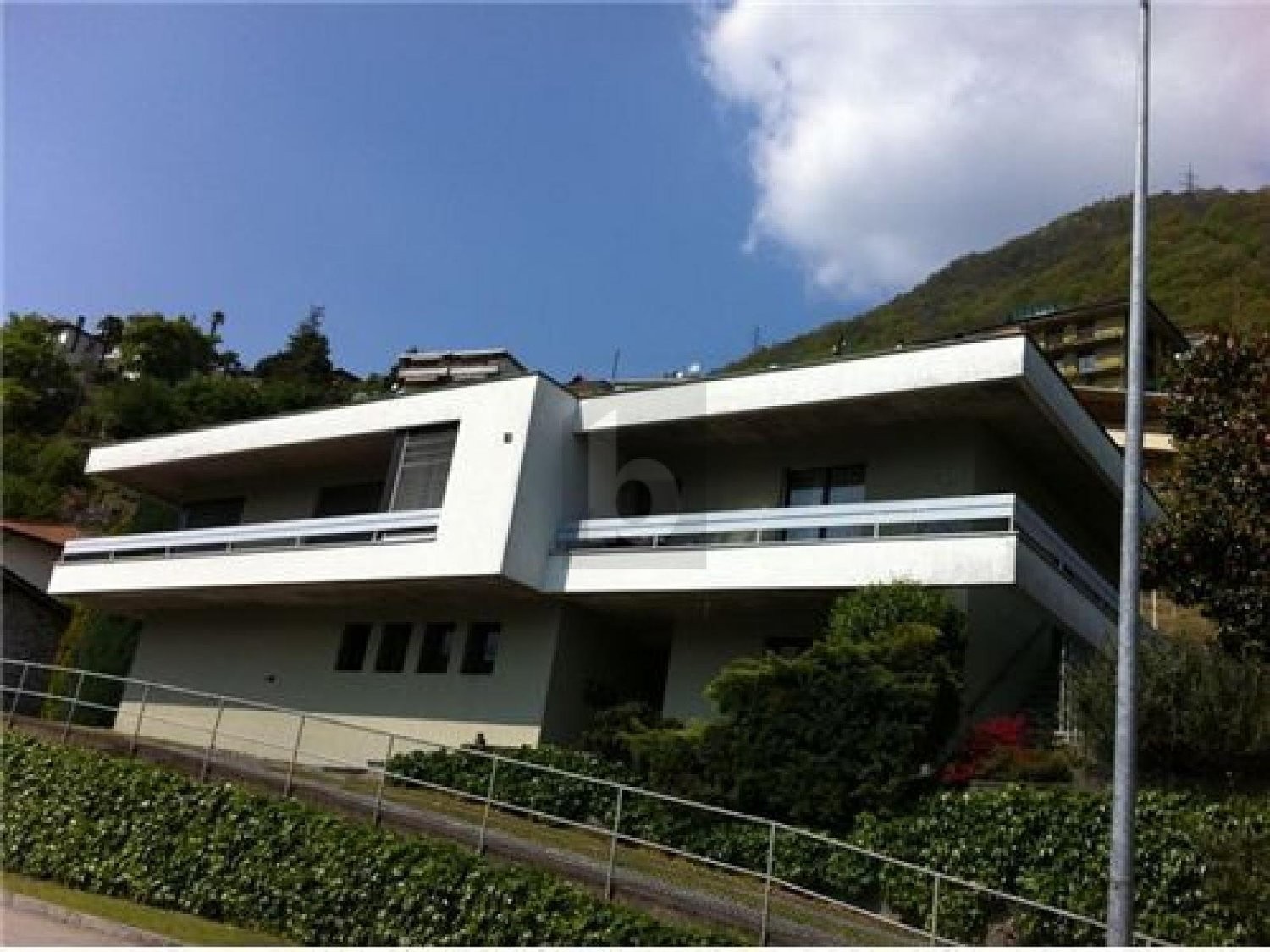 7 ½ rooms multi family house