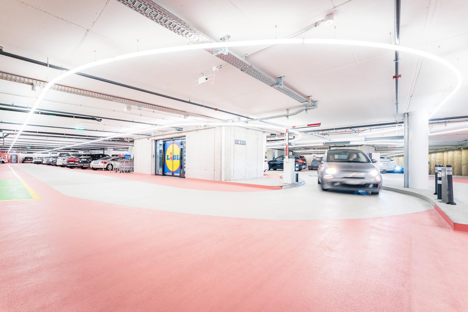 Open slot, Foto 1 von 9