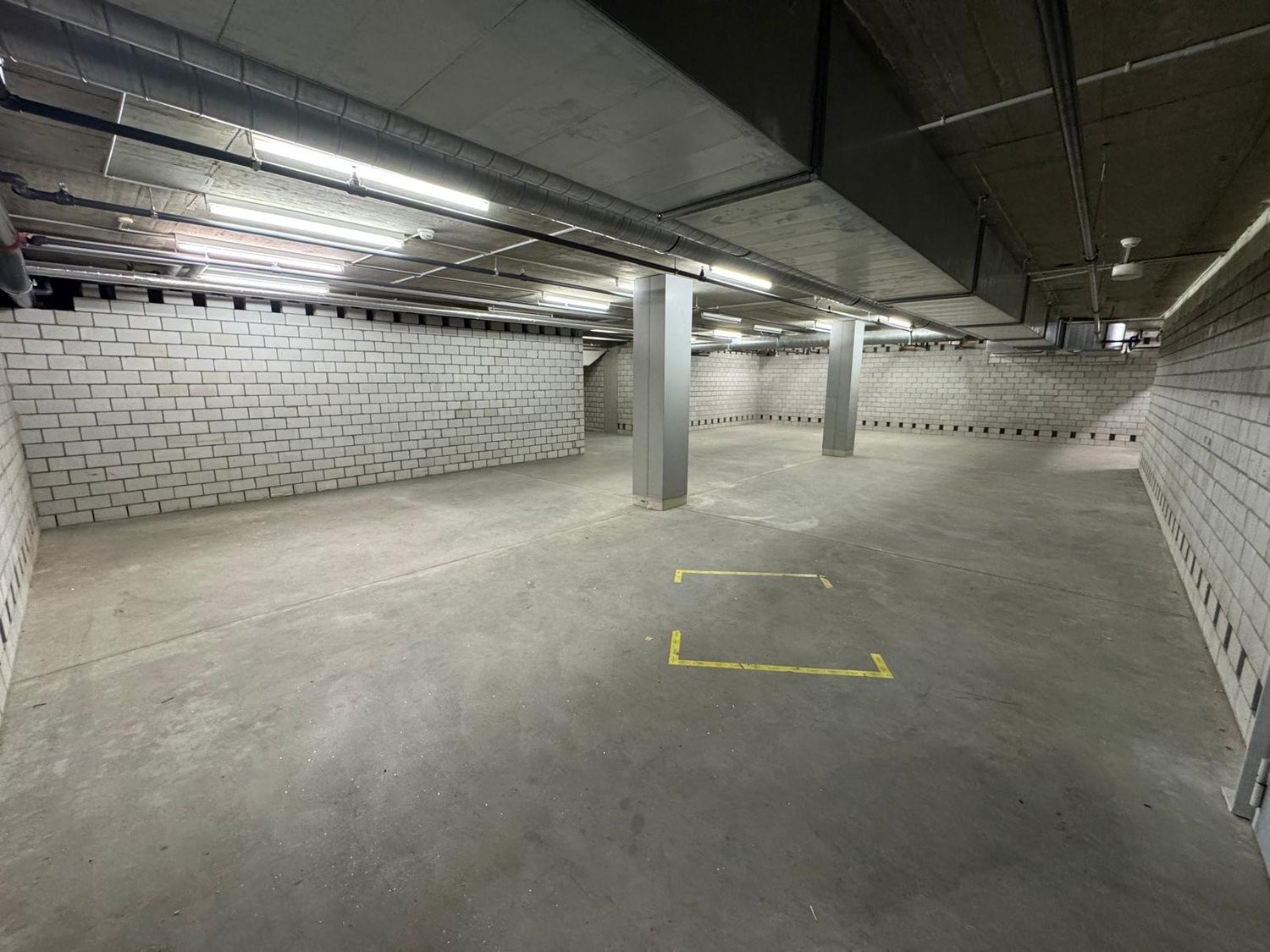 Local de stockage de 119m²