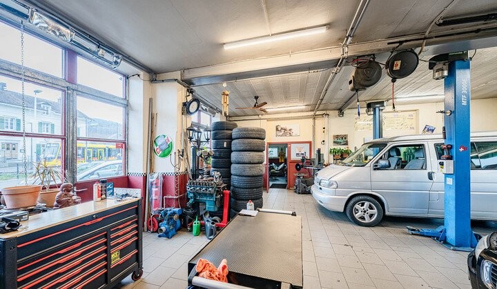 84m² living / commercial building, Foto 1 von 9