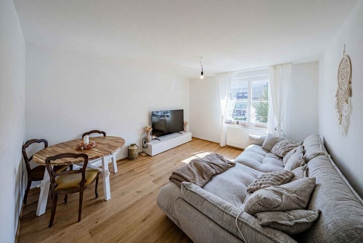 84m² living / commercial building, Foto 3 von 9