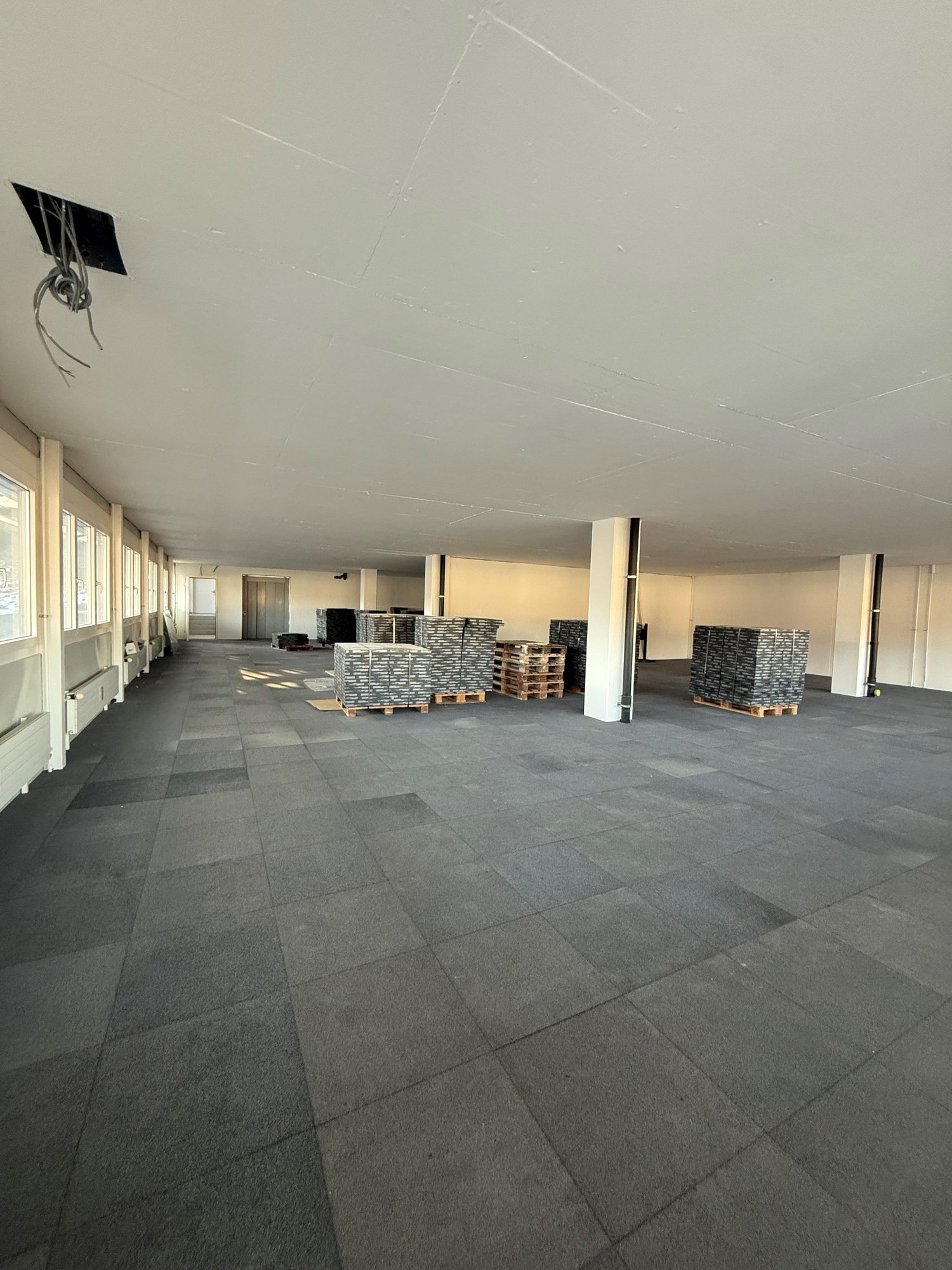 Commercial, Foto 5 von 8