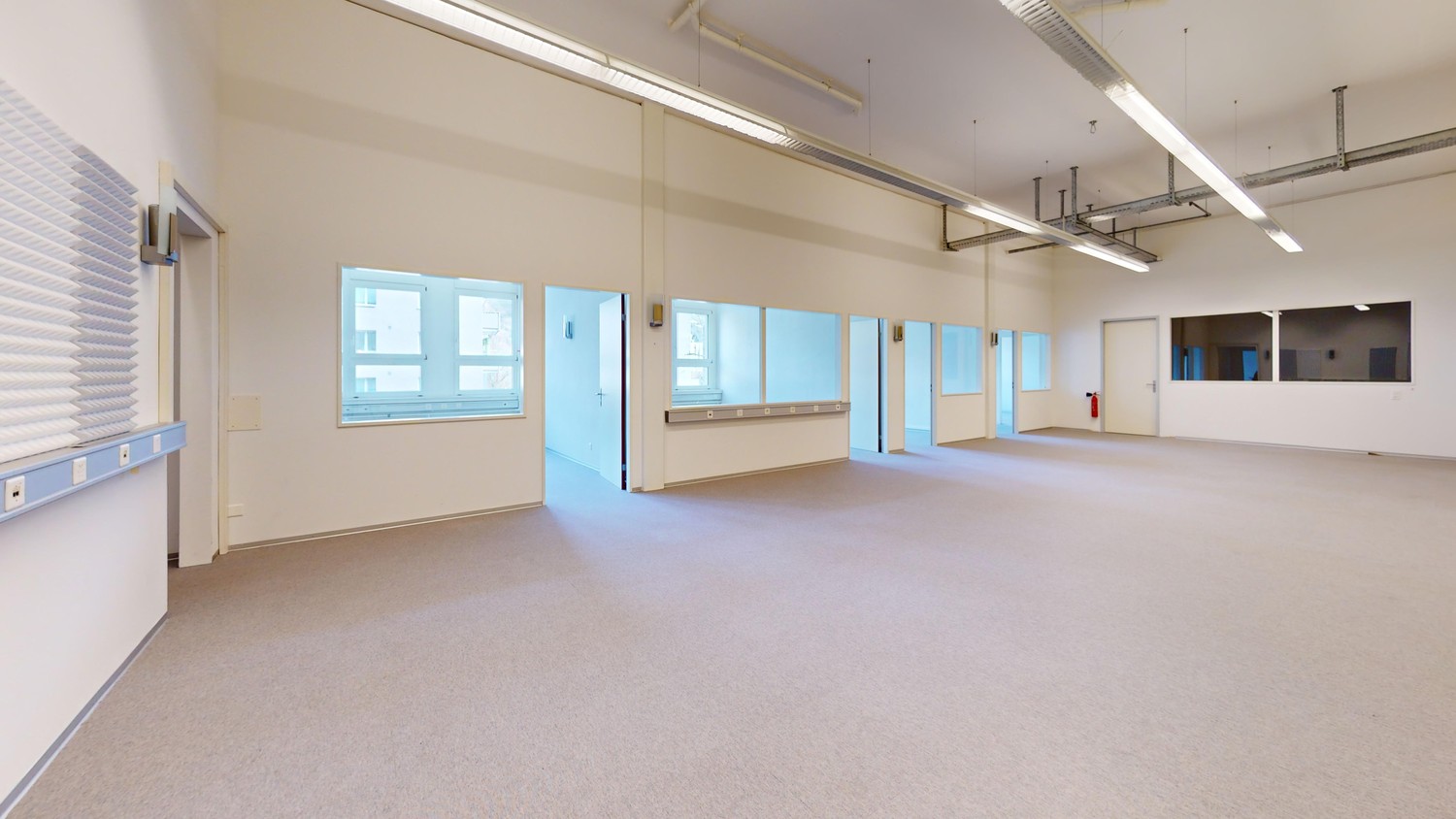 235m² commerciale