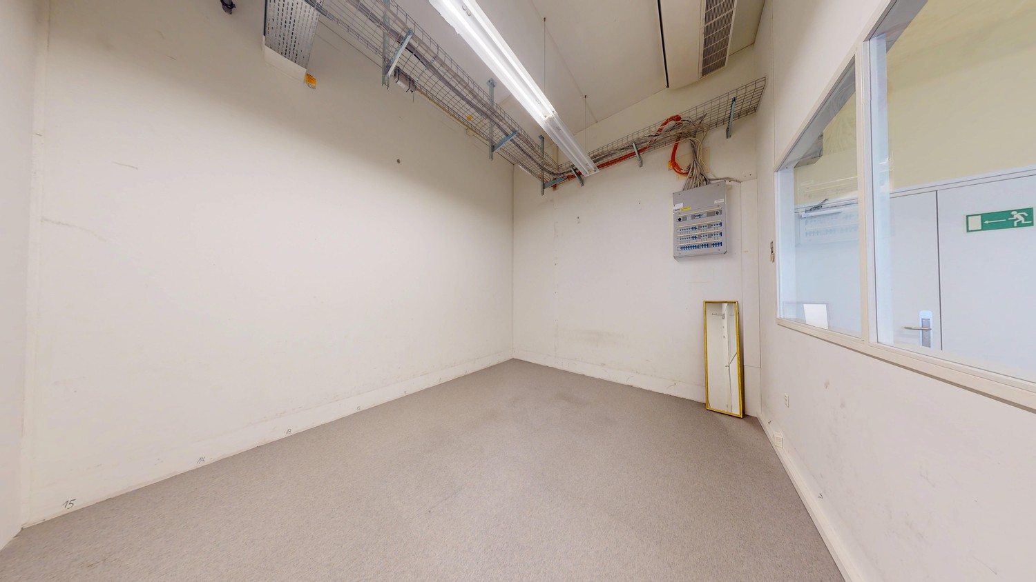 235m² commerciale