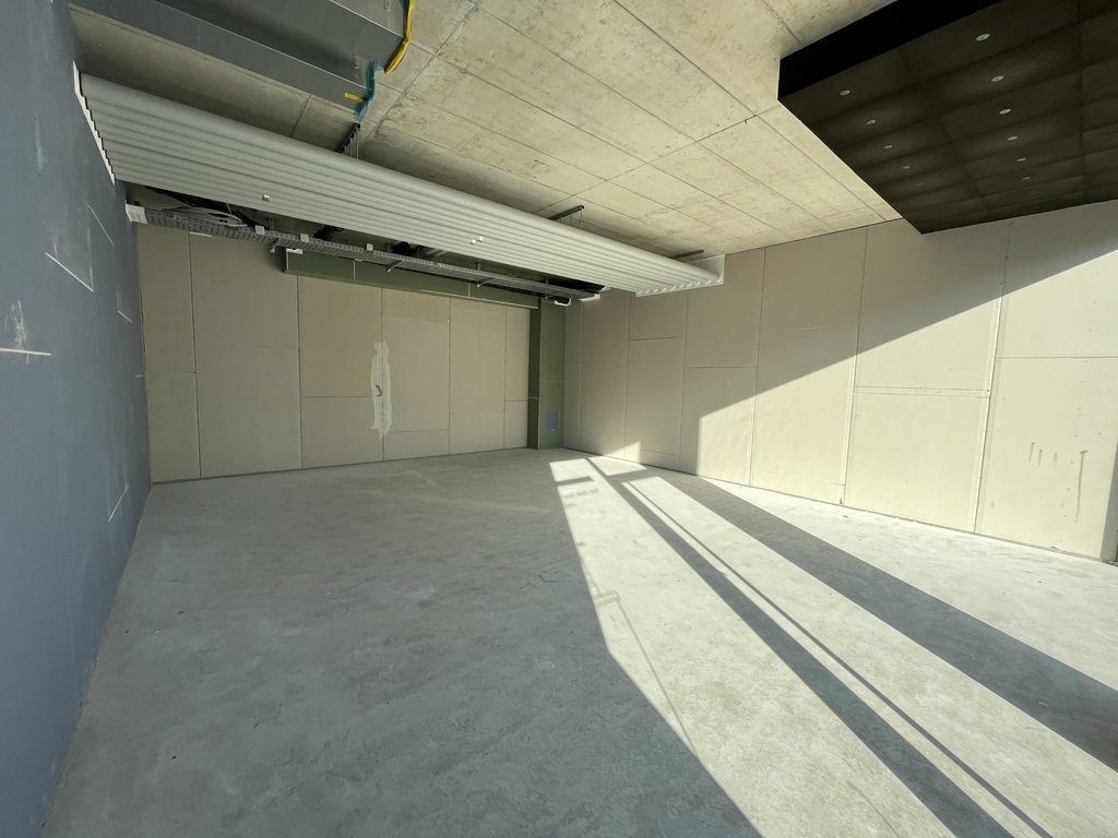 56m² commercial