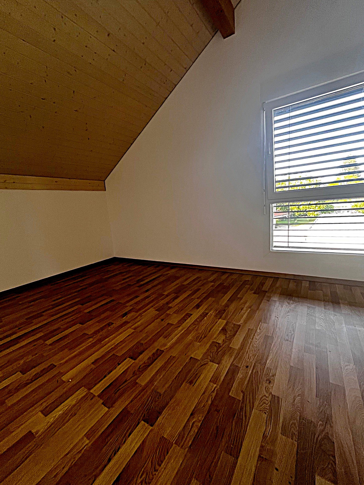 3 ½ Zimmer Dachwohnung, Foto 5 von 9