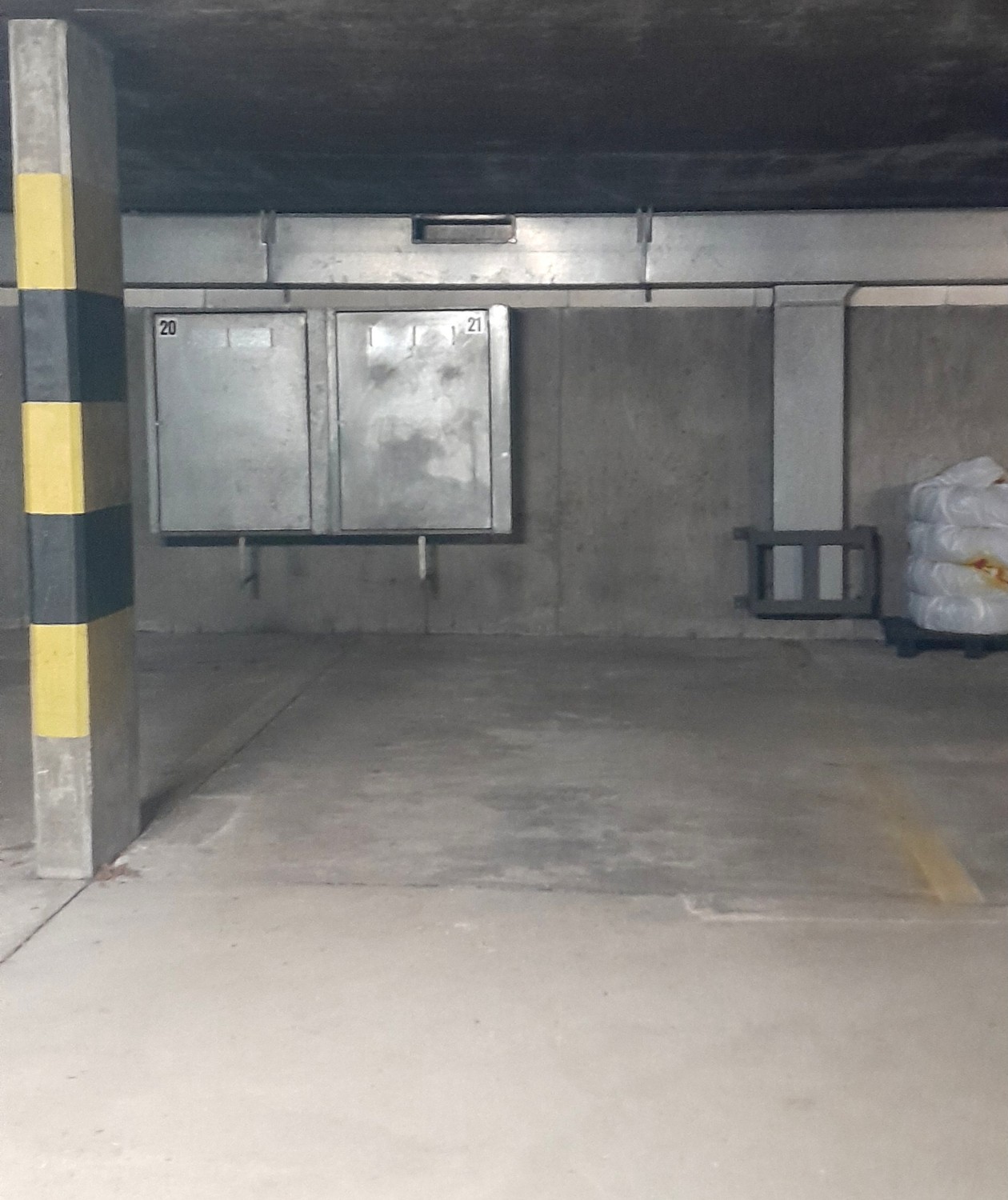 Tiefgaragenplatz, Foto 3 von 4