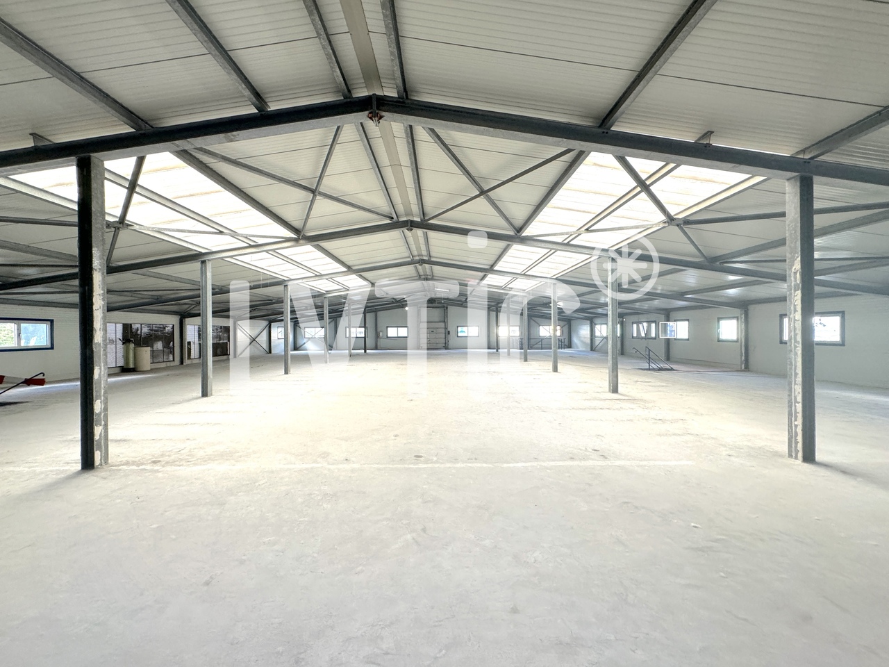 2200m² industrial object