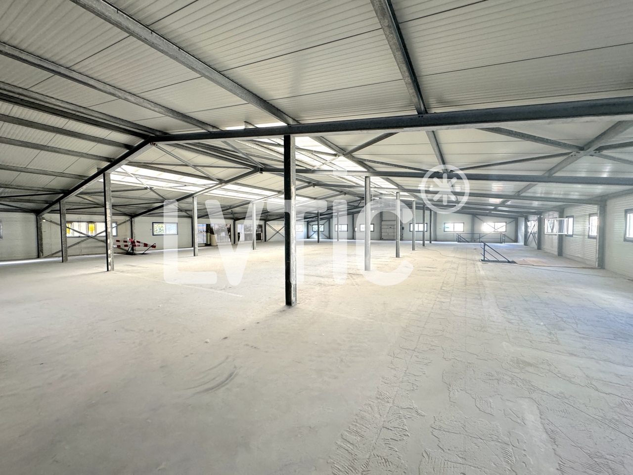 2200m² industrial object