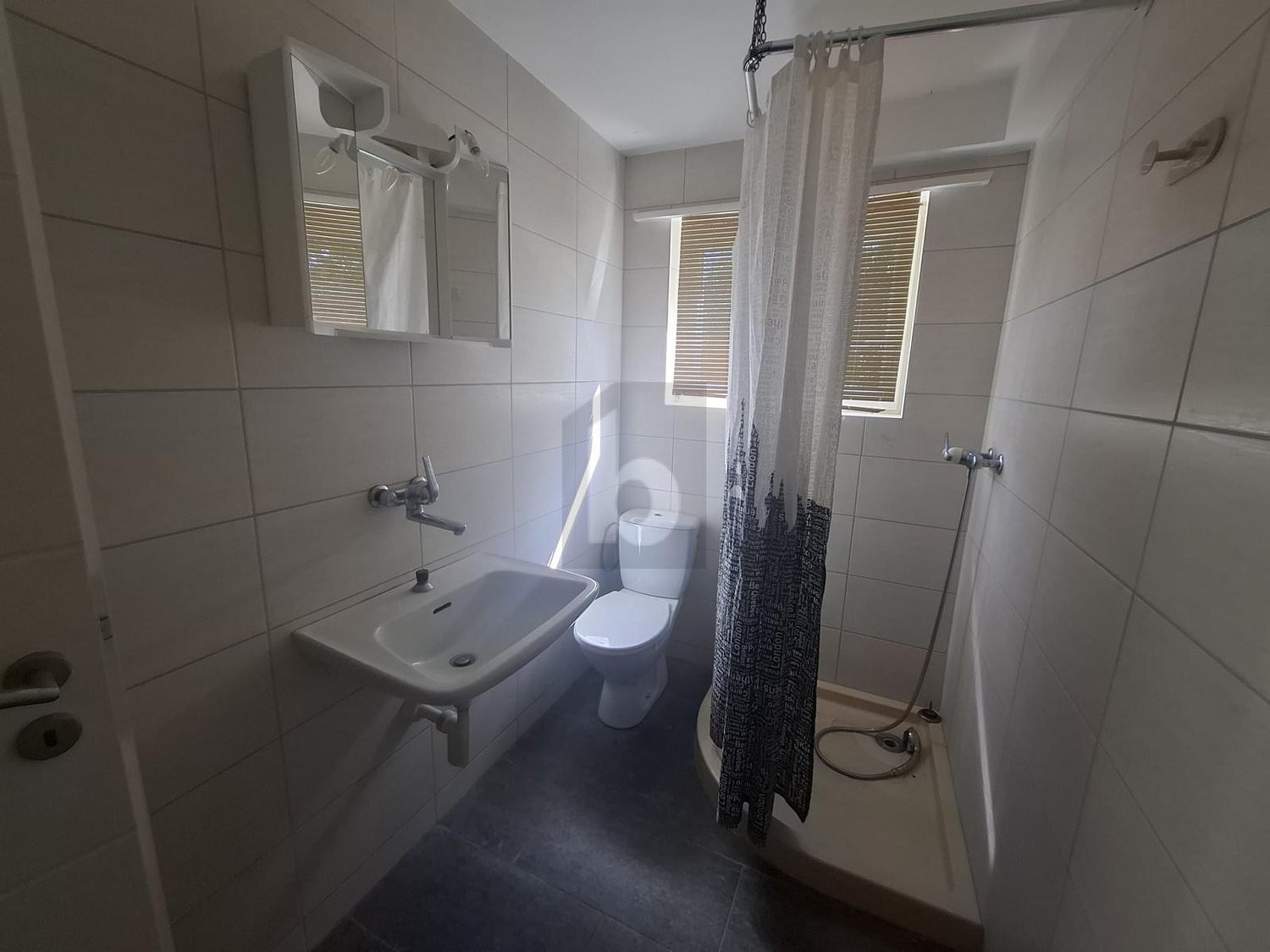 8 Zimmer Doppelhaus