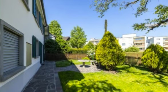 180m² office